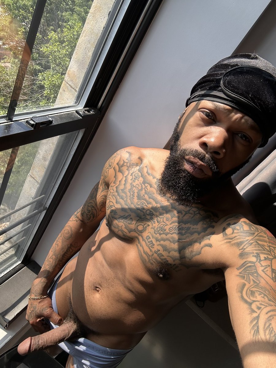 kingKashCreaamz's tweet photo. Morning Wood https://t.co/61Wy5LhffR
