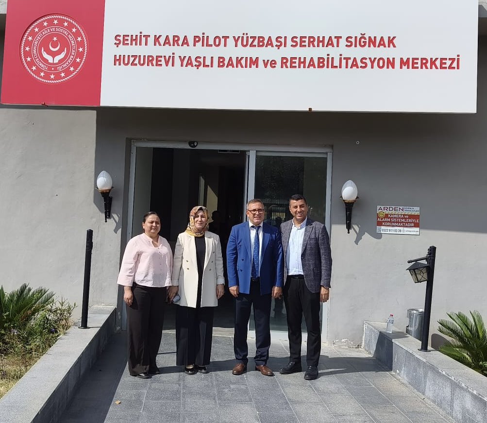 SultanKssp's tweet photo. 1 Ekim Dünya Yaşlılar Günü vesilesiyle Şehit Kara Pilot Yüzbaşı Serhat Sığnak Huzurevi’ni ziyaret ettik. 🌸

Çınarlarımızla bir araya gelerek güzel sohbetlerine ortak olduk, Kur’an-ı Kerim tilavetine katıldık.

Tüm büyüklerimize sağlık, huzur ve nice güzel yıllar diliyoruz. 🤲🌹 https://t.co/OlmwommRcz