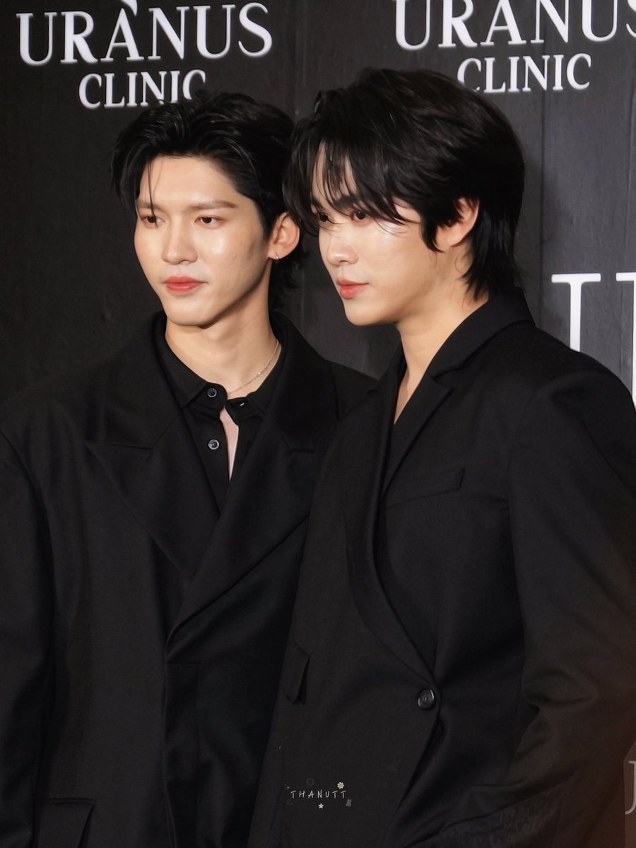 thanutt91's tweet photo. เฟรมคู่คือที่สุด นอกจากคำว่าเหมาะสมก็นึกคำอื่นไม่ออก

#aou_tnbknr #besevboom #aouboom https://t.co/cpNgKcOIK8