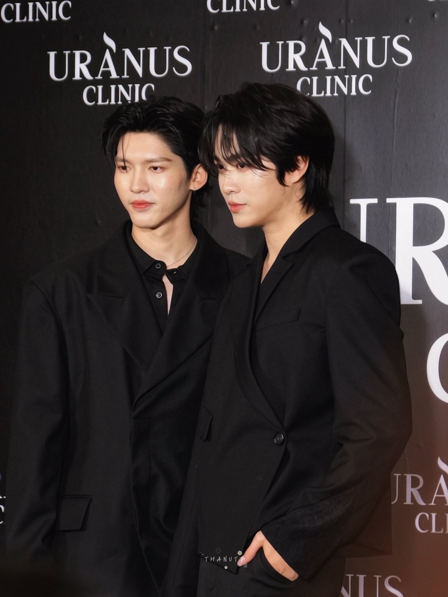 thanutt91's tweet photo. เฟรมคู่คือที่สุด นอกจากคำว่าเหมาะสมก็นึกคำอื่นไม่ออก

#aou_tnbknr #besevboom #aouboom https://t.co/cpNgKcOIK8
