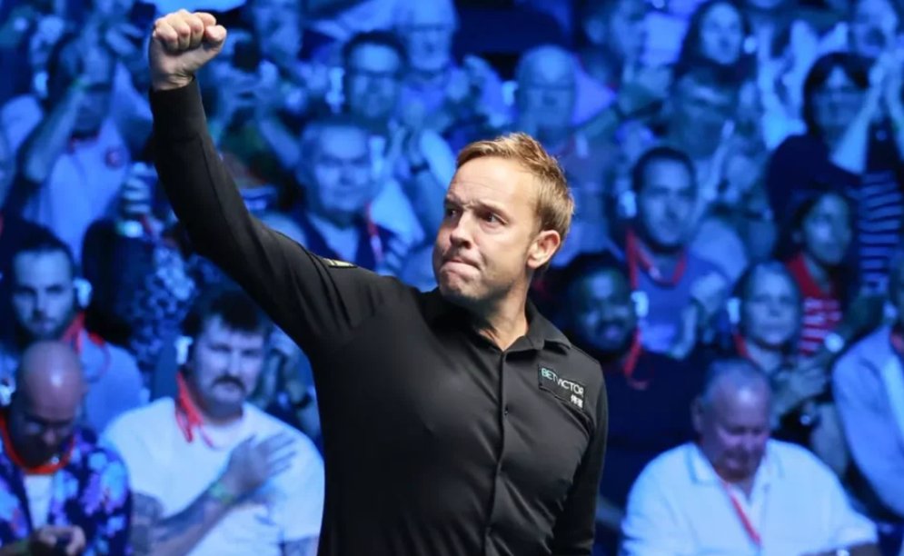 Nick_Metcalfe's tweet photo. 'We will never be allowed favourites in this game, but I admit to being delighted to see Ali Carter win the English Open at Brentwood.

'In my books, a determined, fully firing, Carter is one of snooker's great sights.'

My new @SLSport_ column:

https://t.co/jbdqEJQyeA

#Snooker https://t.co/hd9l23QI9X
