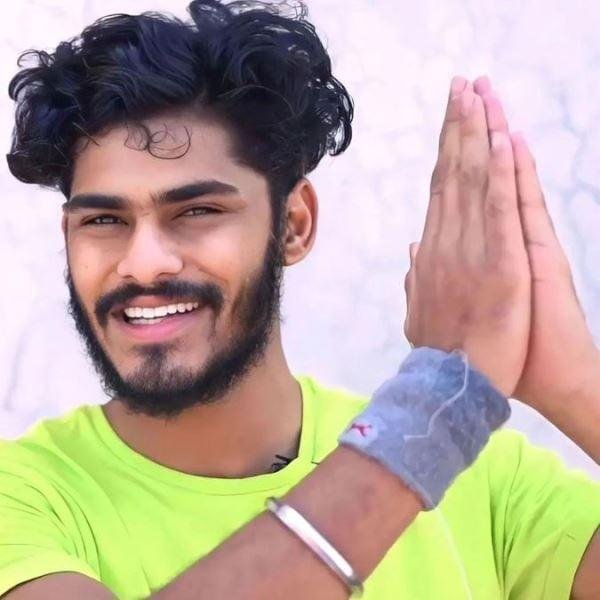 dcsbbupdates10's tweet photo. https://t.co/a3TcgBJ9wi

#biggbosstamil10 https://t.co/pnmJF1jd59