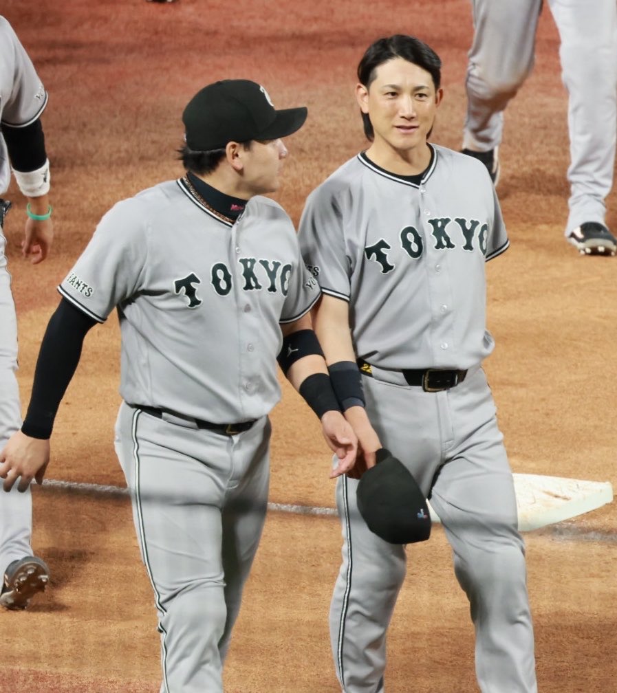 __taus__'s tweet photo. 【10/2 神宮】
マルコバ

#丸佳浩　選手
#小林誠司　選手 https://t.co/rro6T5xh9K
