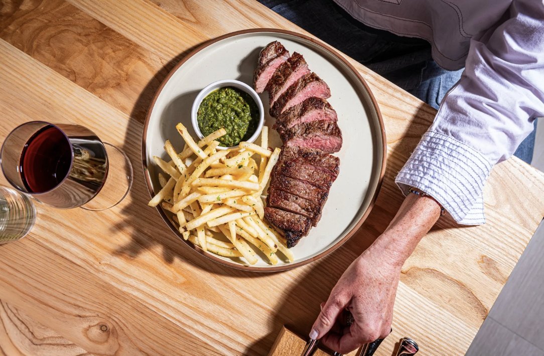 NeutralGroundVA's tweet photo. Order Lunch + Dinner Online To Go - Friday feasting made easy! Every dish starts wi/ what’s in season and from regional small farmers, heritage growers, and hardworking fishermen. Simply place your order online + swing by the host stand for quick pick-up! https://t.co/lZNZq5st0B