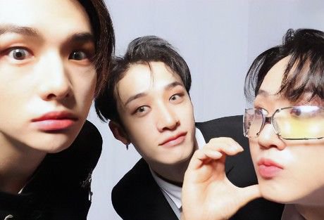 binitonin's tweet photo. happy bday best leader!!

OUR GOLDEN ACE BANG CHAN
#스테이의_영원한_자부심_방찬
#BangChanEmpireOfTalent
#HappyBangChanDay https://t.co/Tj6Sg3uaPx