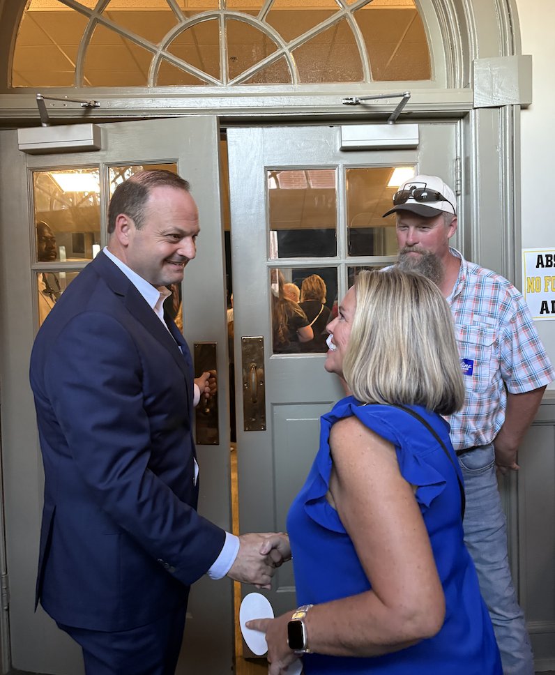 AGAlanWilson's tweet photo. Yesterday was a full day in the Upstate!

We started at the Greenville Chamber Candidates’ Forum, headed to Pickens to meet with Blue Ridge Co-Op, and finished the day with a great crowd at the Pickens County Republican Club Stump Meeting.

Always good to be in the Upstate talking about the future of South Carolina.