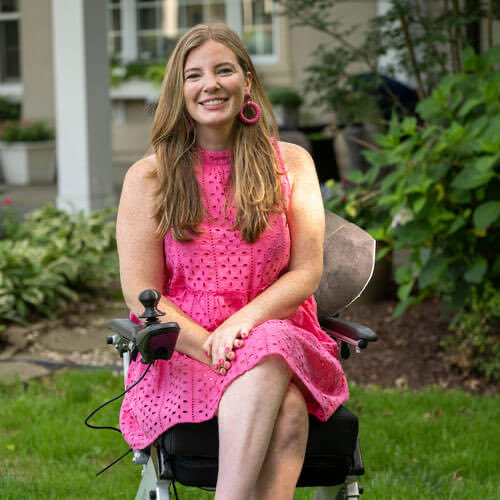 aVoice4ALS's tweet photo. "I live at the speed of #ALS; therefore you need to operate at the speed of ALS.  I do not have time. We do not have time... My life is in your hands." 
~ 2024 MDA Keynote speaker @limpbroozkit

@FDA_KyleD @FDADrugs Last night Brooke lost her fight with ALS. Science didn't fail her. The regulatory world did.

https://t.co/Sy2ZlTbQVu via @YouTube 

#EndALS #rarediseases