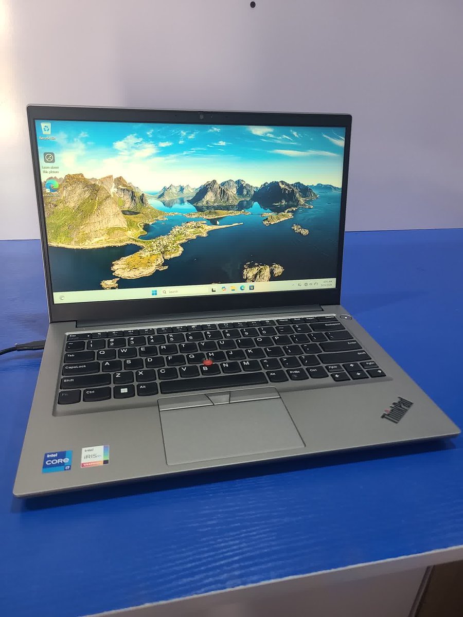 CeedmartTech's tweet photo. Who should we gift this Lenovo ThinkPad e14 24gb 11th gen? 🤔 https://t.co/qjHaytYPUF