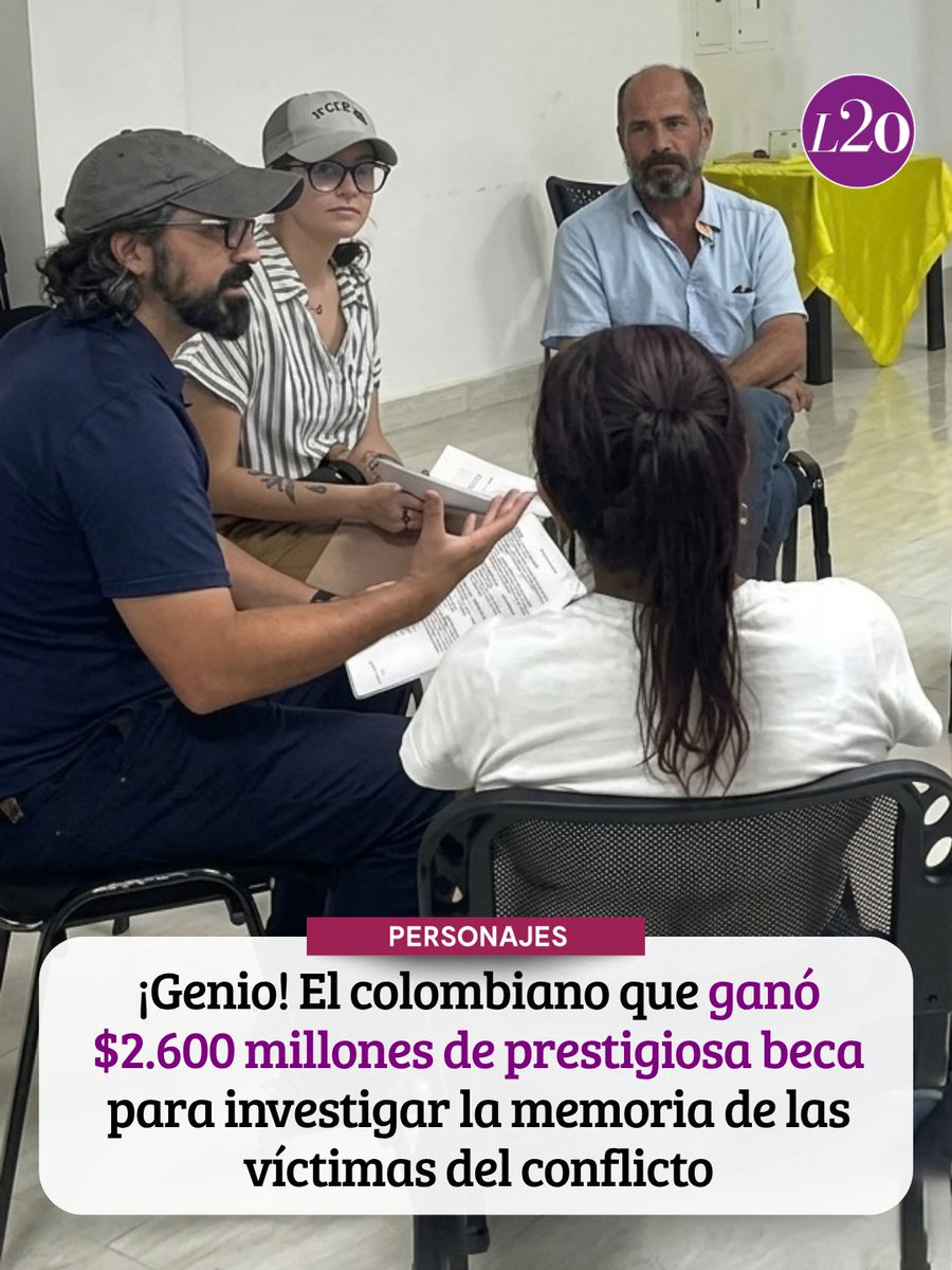 Las2Orillas's tweet photo. 🎬 Parece cine, pero es ciencia. La escena es de película y sucedió en Carolina del Norte. Felipe De Brigard, filósofo y científico cognitivo bogotano de 47 años, recibió la noticia de que fue seleccionado como uno de los nuevos Fellows 2026 de la Fundación MacArthur. 

La llamada vino de un número desconocido y quien le habló debió insistir con paciencia. Solo podía contarle a una persona. Eligió a su esposa. 

🎓 El reconocimiento, conocido como la beca de los "genios", le otorgará US$800.000 (alrededor de $2.673 millones) sin condiciones para respaldar sus proyectos en los próximos cinco años.

Su trabajo desafía la idea de que la memoria es un archivo empolvado, sosteniendo que cada recuerdo es una reconstrucción activa influenciada por las emociones y el contexto de quien recuerda. Es decir, que es posible liberarse del rencor.

A través de su Laboratorio de Imaginación y Cognición Modal, ha trabajado directamente con personas afectadas por el conflicto armado en los Montes de María. 

💬¿Hay un hecho o alguien que no haya podido perdonar? Lo escuchamos.

Conozca todos los detalles de esta historia en https://t.co/DTzvnmT2bR 
...
#FelipeDeBrigard #CienciaColombiana #MemoriaYPerdon #OrgulloColombiano #Las2orillas