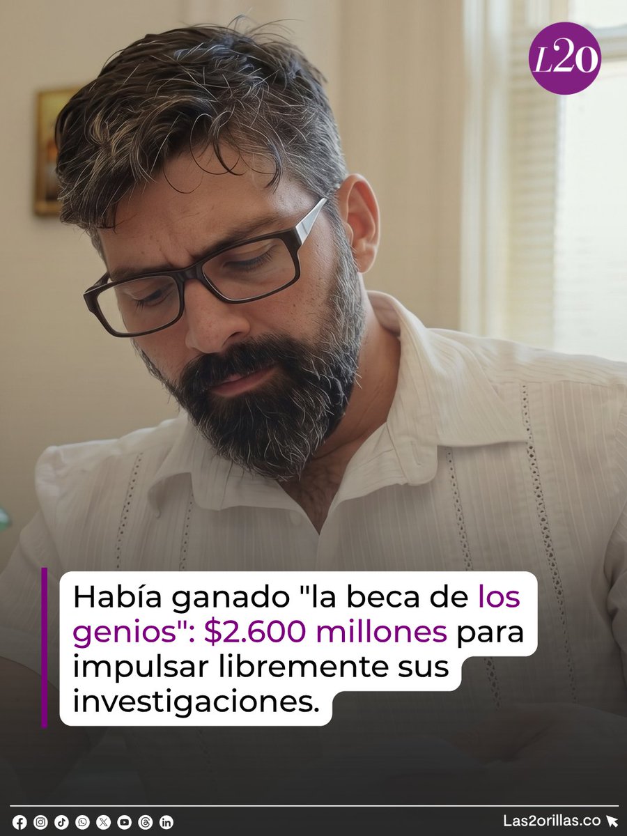 Las2Orillas's tweet photo. 🎬 Parece cine, pero es ciencia. La escena es de película y sucedió en Carolina del Norte. Felipe De Brigard, filósofo y científico cognitivo bogotano de 47 años, recibió la noticia de que fue seleccionado como uno de los nuevos Fellows 2026 de la Fundación MacArthur. 

La llamada vino de un número desconocido y quien le habló debió insistir con paciencia. Solo podía contarle a una persona. Eligió a su esposa. 

🎓 El reconocimiento, conocido como la beca de los "genios", le otorgará US$800.000 (alrededor de $2.673 millones) sin condiciones para respaldar sus proyectos en los próximos cinco años.

Su trabajo desafía la idea de que la memoria es un archivo empolvado, sosteniendo que cada recuerdo es una reconstrucción activa influenciada por las emociones y el contexto de quien recuerda. Es decir, que es posible liberarse del rencor.

A través de su Laboratorio de Imaginación y Cognición Modal, ha trabajado directamente con personas afectadas por el conflicto armado en los Montes de María. 

💬¿Hay un hecho o alguien que no haya podido perdonar? Lo escuchamos.

Conozca todos los detalles de esta historia en https://t.co/DTzvnmT2bR 
...
#FelipeDeBrigard #CienciaColombiana #MemoriaYPerdon #OrgulloColombiano #Las2orillas