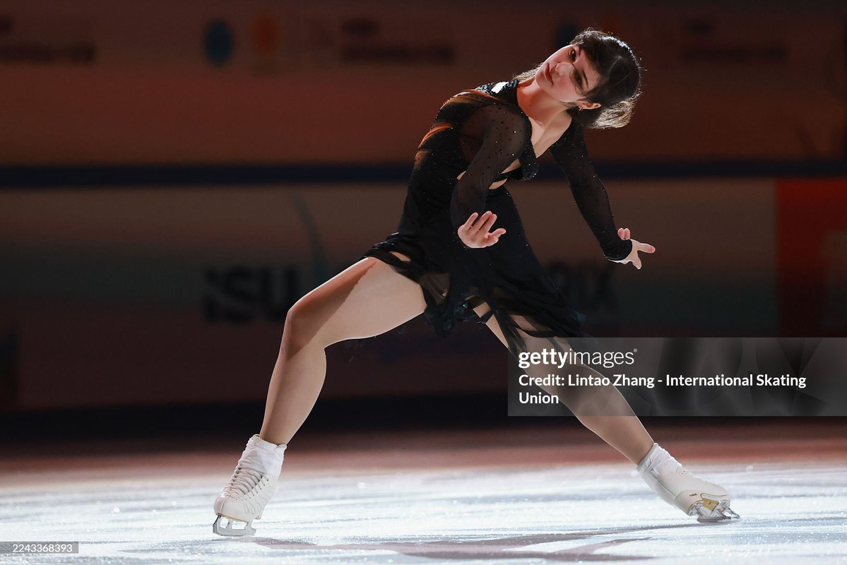AlysaLiu885's tweet photo. Mesmerizing footage from Alysa Liu's performances 💜 🖤 

📸 Getty Images https://t.co/1ICikScJze