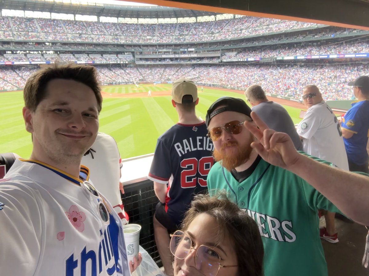 MargeD77015D's tweet photo. I need prayers 🙏...
My son was sucker punched in the back of the head leaving the grocery store. 
He's in ICU after emergency brain surgery. 
His name is Ian, this is him on the right. https://t.co/VKdo10kVjs