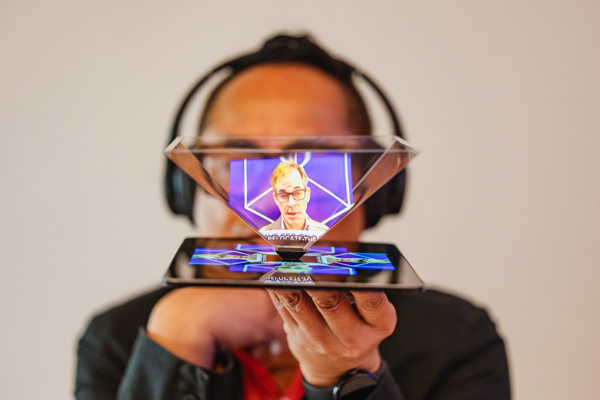 Thank you to everyone who joined us and built cool stuff this past week at #FullyConnected26. More highlights on the way 💙 📷 📷