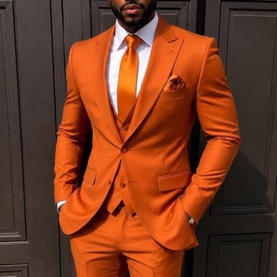 DapperDLite's tweet photo. #NewProfilePic #NewMonthNewSuit 
#NotMe 
#SuitPorn https://t.co/BP0kGk3c9q
