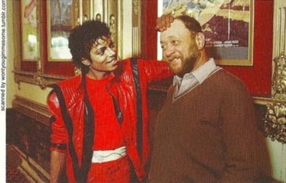 AutumnSoul__'s tweet photo. "He travels with me everywhere and occasionally he's my only companion on short trips. I can't imagine life without Bill; he's warm and funny and absolutely in love with life. 
He's a great man."

— Michael Jackson https://t.co/qGf9WQkJN1