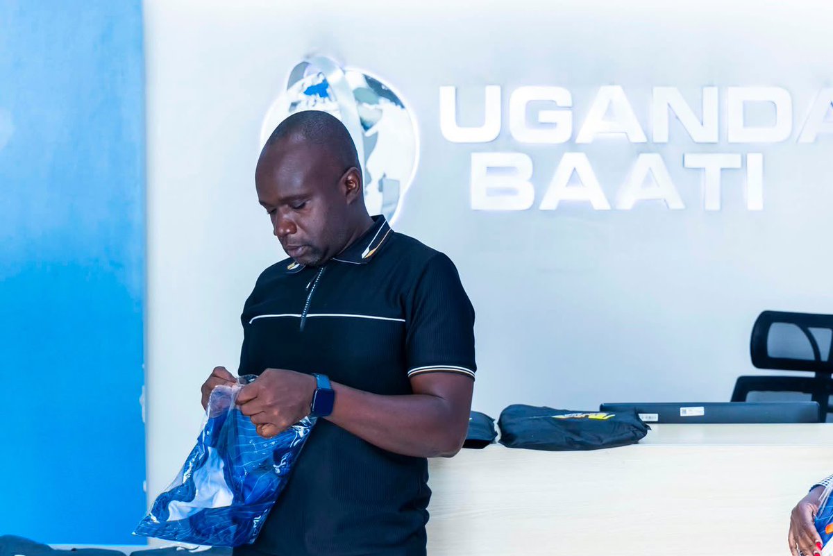 AishaNakit45823's tweet photo. Today our team just dropped off 30 running kits @UgandaBaati. A big shoutout dear partner for gearing up for the @CorporateRunUg. 

Individual and team Registration is still going on👇🏼
MTN: 316397 | Airtel: 4395378
Online:  https://t.co/x6lbCH0DMX
 
Your participation saves a life.

#CorporateRun2026
#RunForExpectantMothers