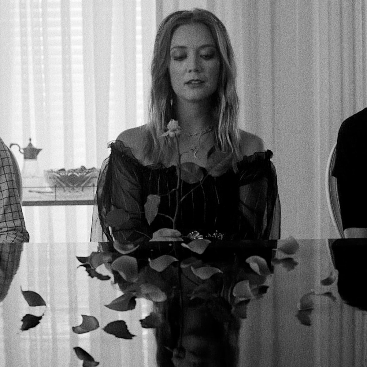 WitchyMallory's tweet photo. ❝𝙄 𝙙𝙤𝙣’𝙩 𝙠𝙣𝙤𝙬 𝙬𝙝𝙤 𝙄 𝙖𝙢...❞

#AHSRp

Dark and Mature themes.

Penned by #GumDrop.

Based on AHS season 8/13    

                  ↺ + ♡ https://t.co/6HouVvWO3v