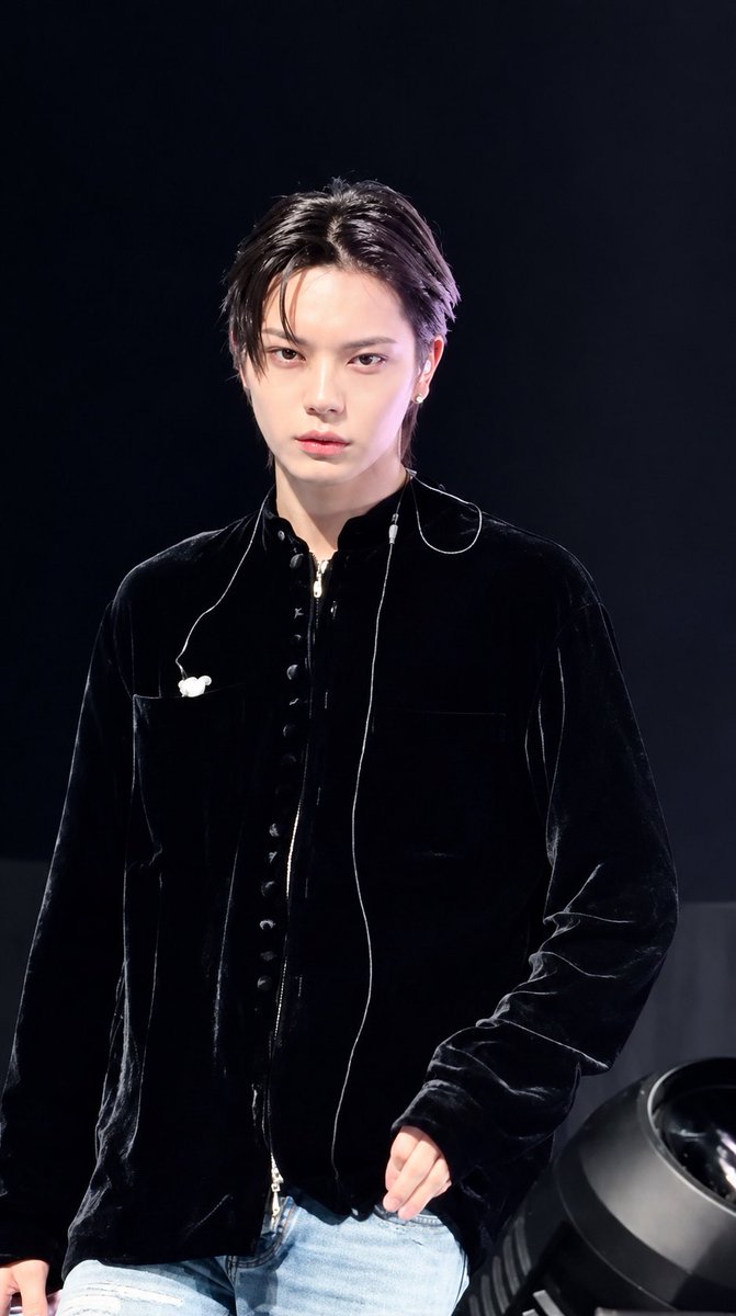 zero9zee's tweet photo. 완깐하고 얼굴폼 제대로 오른 궈노율 https://t.co/S6S1TO8dpH
