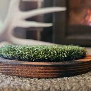 ChristmasBonanz's tweet photo. IF YOU LOVE GOLF, YOU'RE GOING TO LOVE THESE COASTERS!

REAL TURF, THE PERFECT BLEND OF CLASS.
@6117CLUB IS JOINING THE BONANZA AND GIVING A FEW SETS AWAY!!! https://t.co/coTNHk0vv9
