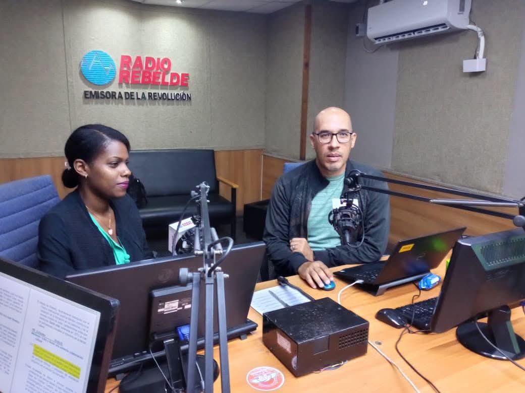 LorenaCBello87's tweet photo. Comparecencia de la directora Jurídica  del #mtsscuba, Yiseilis Ferrer Nariño, en la emisora Radio Rebelde sobre la implementación del código de trabajo y las novedades del mismo 
#MujeresEnRevolución
#MiBarrioPorLaPatria https://t.co/NVyoY1vDQ6