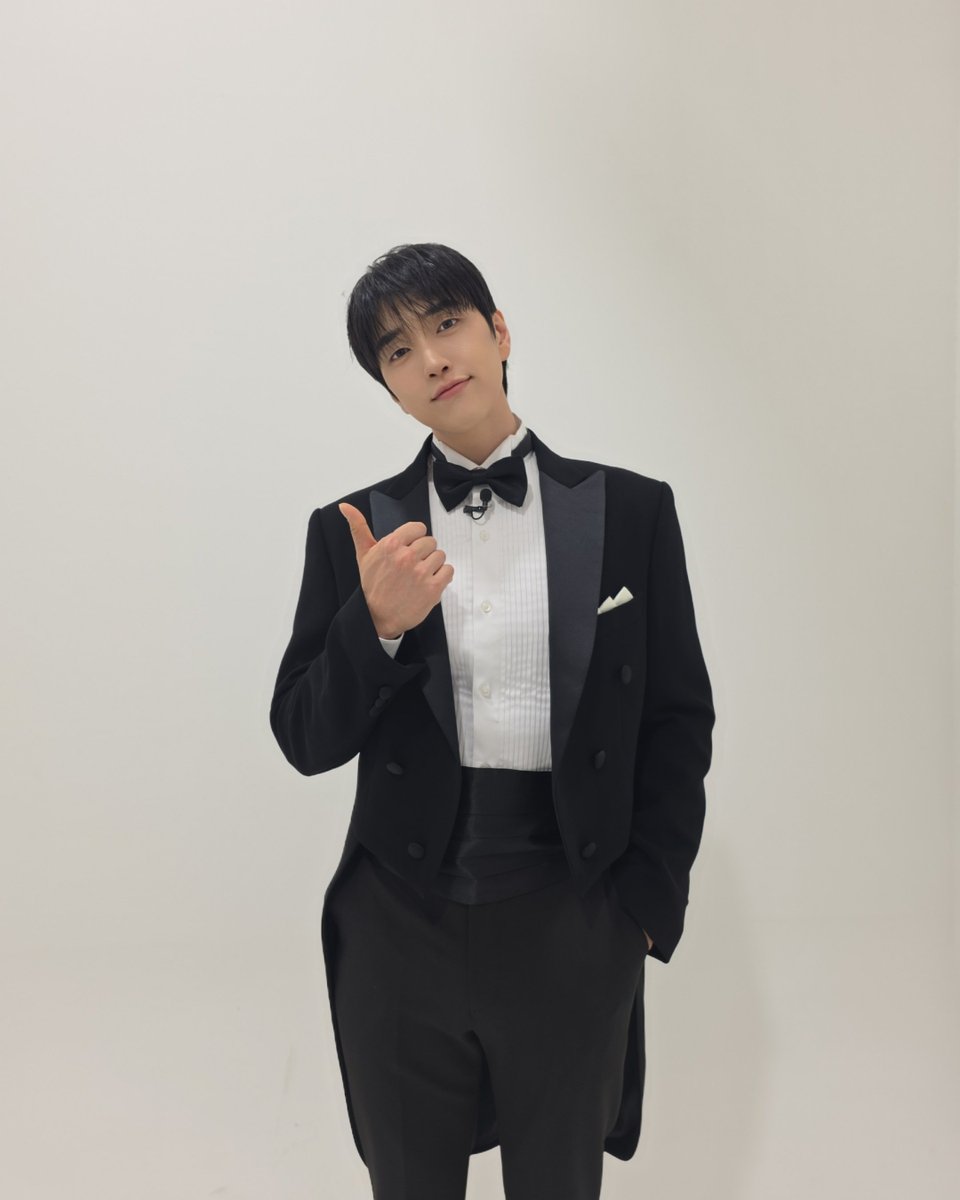 _B1A4OFFICIAL's tweet photo. 정혁의 고품격 디너쇼 | 산들편 

https://t.co/BRL8JHqRhx

#B1A4 #산들 https://t.co/tBxNop4IPy