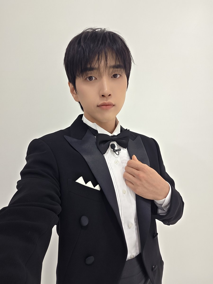 _B1A4OFFICIAL's tweet photo. 정혁의 고품격 디너쇼 | 산들편 

https://t.co/BRL8JHqRhx

#B1A4 #산들 https://t.co/tBxNop4IPy