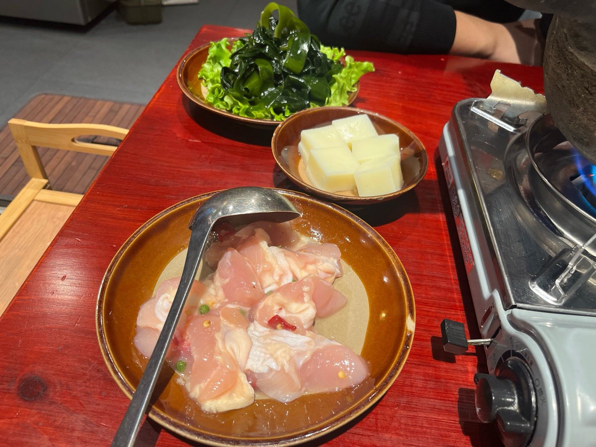 KrystaLeivkjm's tweet photo. 深夜食���，热汤暖你！ https://t.co/GAGUAgGr8M