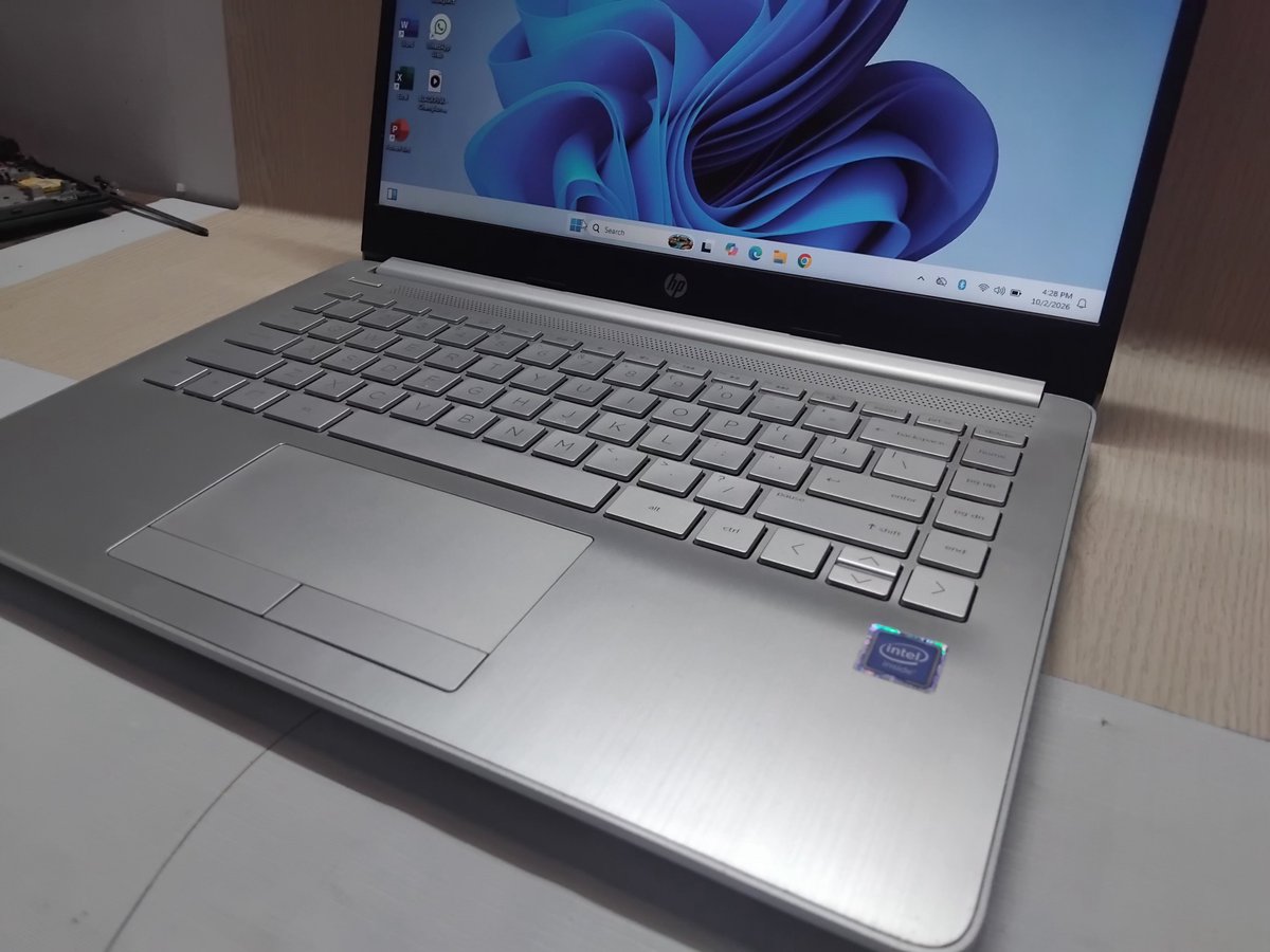 NurRohmandfcg's tweet photo. Hai warga x,aku mo jual laptop nih
Hp 14-s 
Ram 8 Gb
Ssd 256 Gb
Porcesor intel N4020
Kel.
1.unit
2.tas
3.carger
4.mouse
5.mose pad https://t.co/uHM9GCX531