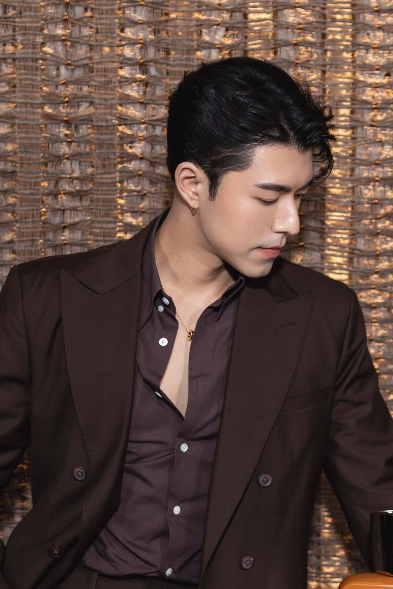 _aishiteru_1's tweet photo. เมขลางามเช่นนี้ มีหรือรามสูรจักหักห้ามใจไว้ได้ https://t.co/5v93pIKHlf