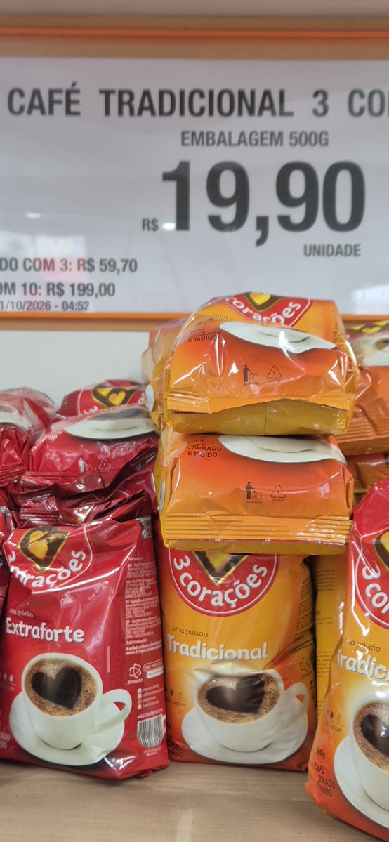 heldermaldonado's tweet photo. Esse país não dá mais... (quem achar que é mentira, vai lá no Assaí do Carrão conferir) https://t.co/qeu62CDAzU