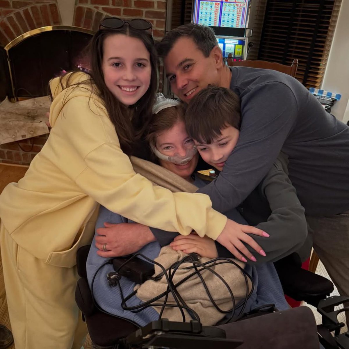 Dexerto's tweet photo. TikTok star Brooke Eby has died aged 37 after being diagnosed with ALS in 2022

She documented her journey while educating her viewers about the disease https://t.co/PX9ZD5qssg