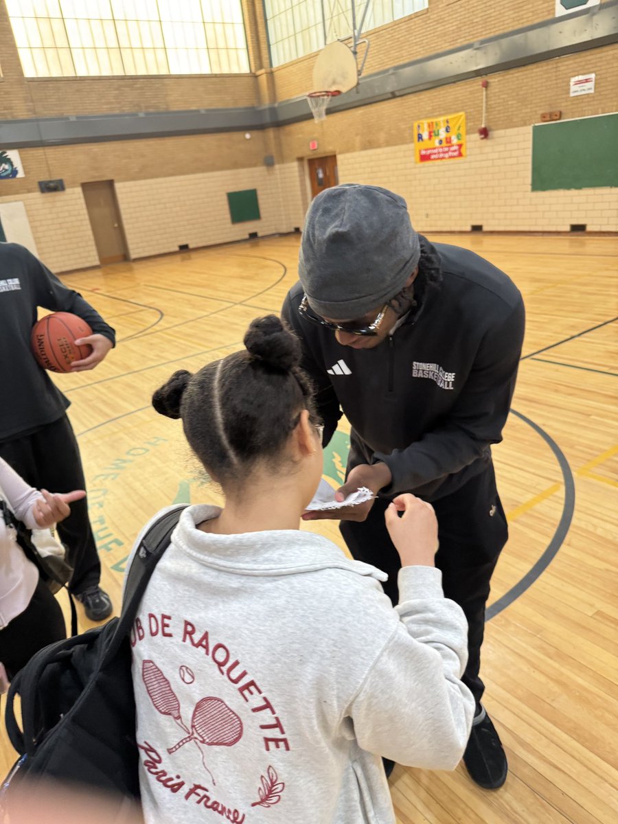 StonehillMBB's tweet photo. Making an impact 📚 

A few of our guys had a great opportunity to speak to middle schoolers at South Middle School as part of the @NABC1927 Stay in to Win Program!                                       #nabc #stayintowin https://t.co/I3n1EwAMKD
