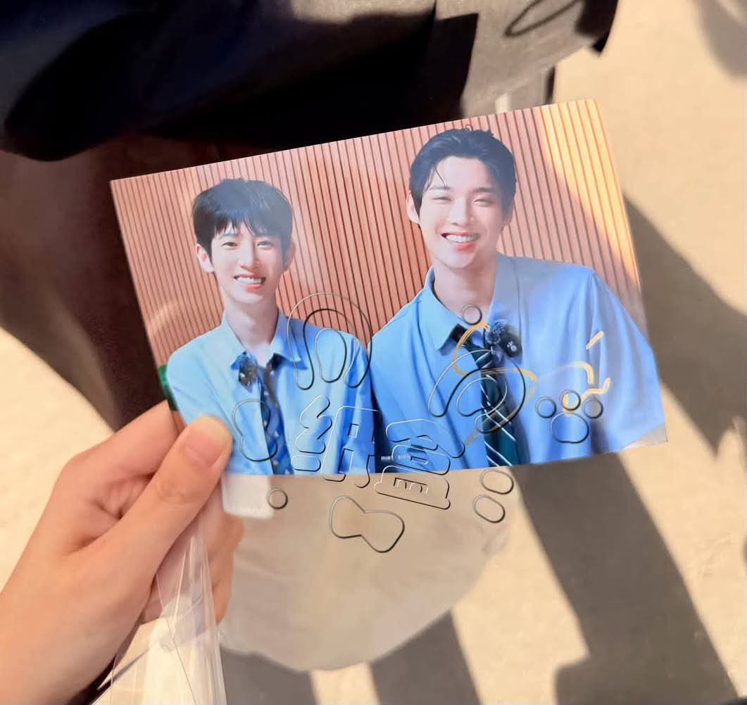 Landomee_'s tweet photo. He’s mine, so I left my mark on him 😛

PARK SIWOO AT LANVIN PFWSS27 #PARKSIWOOXLANVIN
#LANVINPFWSS27
#PARKSIWOO
#YOONSIK_SIWOO_PFWSS27 https://t.co/BPMhF3xK5m