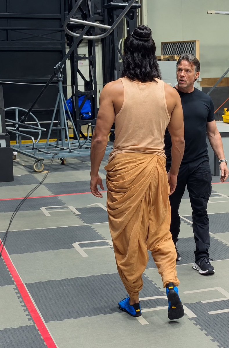 KattarKapoor's tweet photo. The faith filmmakers have in Ranbir Kapoor says it all . 🔥

Ramayana                      Brahmastra https://t.co/rdc2zm297v