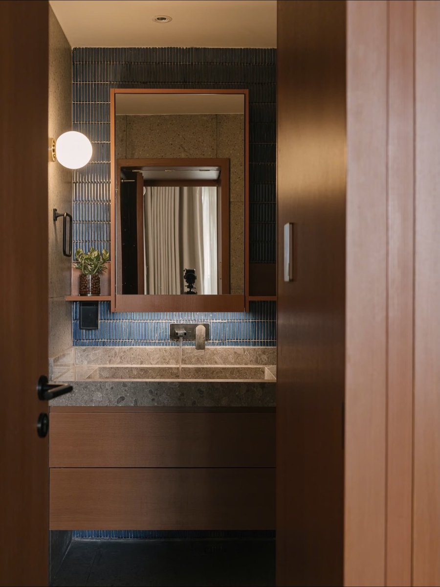 Harukasoraaa's tweet photo. Finally, a bathroom that isn't just another boring white one. https://t.co/K2iCAXdtEZ
