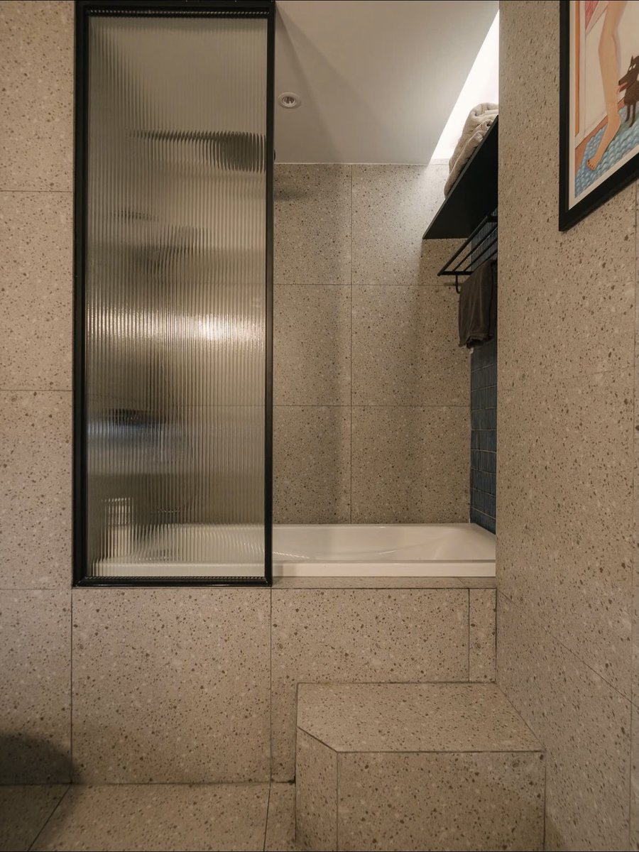 Harukasoraaa's tweet photo. Finally, a bathroom that isn't just another boring white one. https://t.co/K2iCAXdtEZ