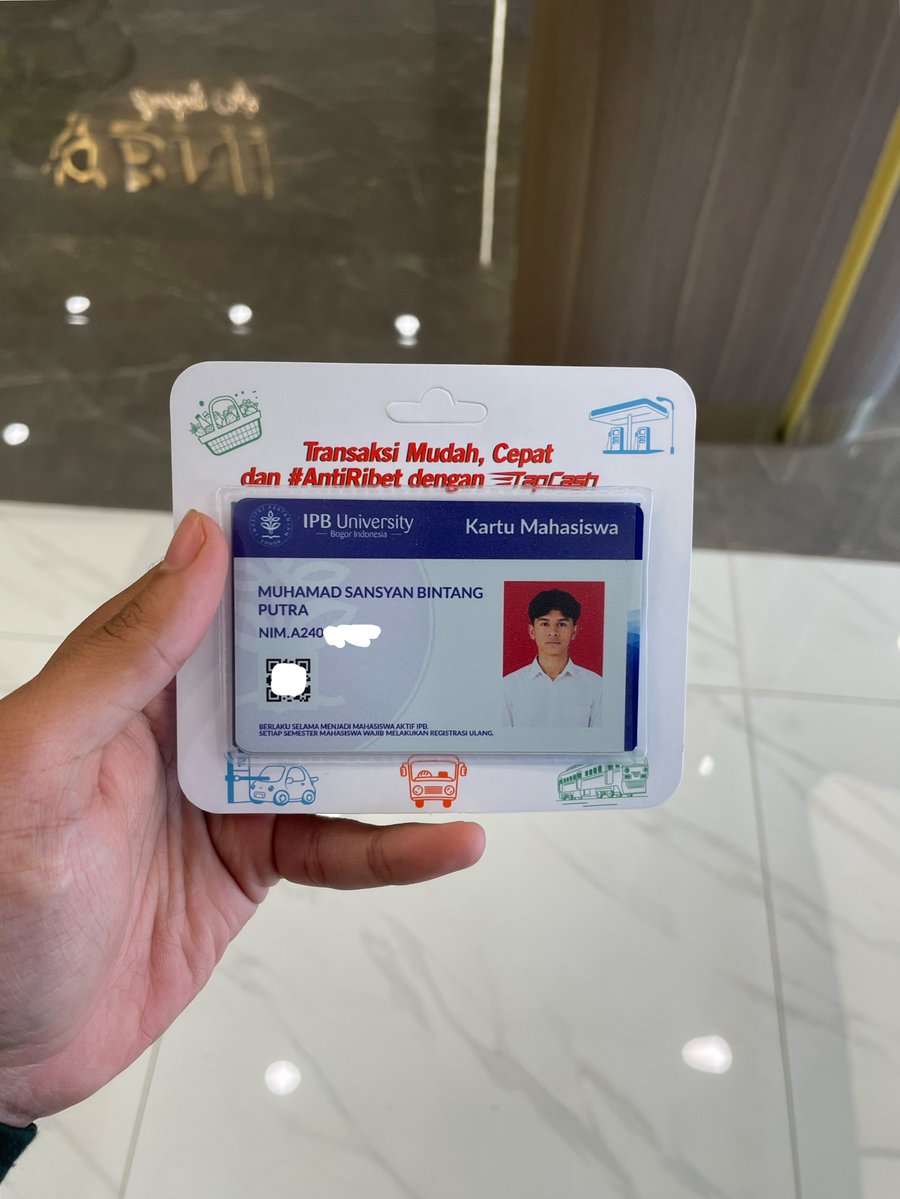 Lynnncc_'s tweet photo. akhirnya ktm gw jadi lagi setelah ilang (walaupun namanya itu typo y) https://t.co/JWwZ3s6t7c