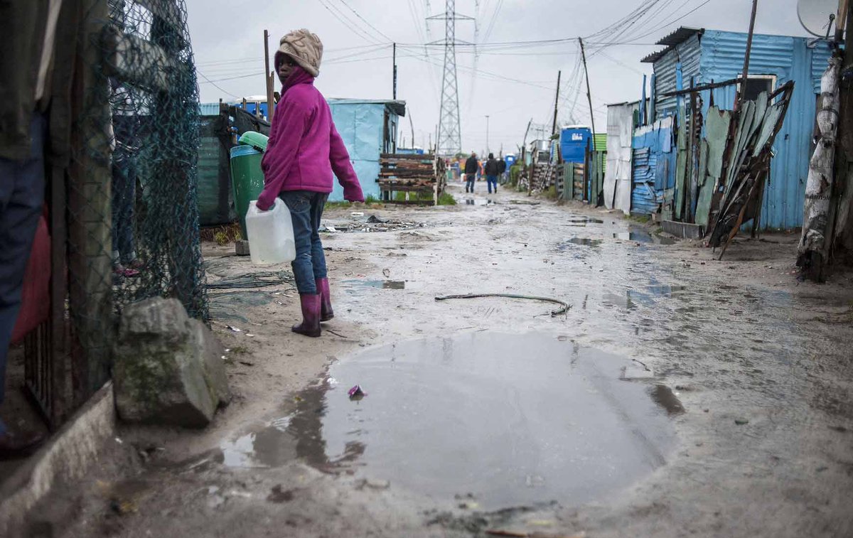 AriellyNoelly's tweet photo. @TheTruth176134 @ayandurr @1776General_ Yeah you just one bad low IQ government leader away from being here. You people can't even live peacefully in your brick houses and Mercedes cuz of the extreme poverty two streets down. https://t.co/NPWLVZjqzu