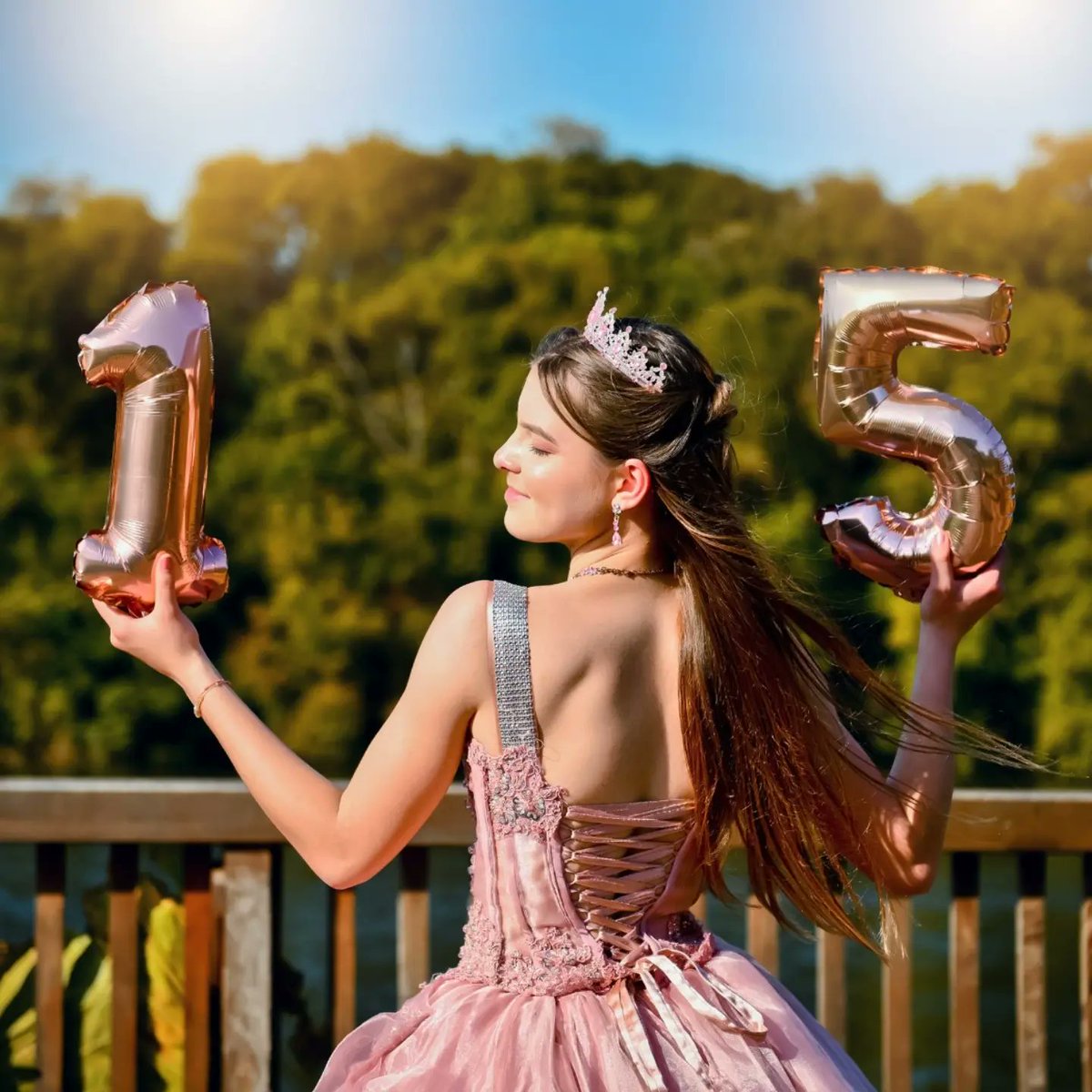 MarielSolorza's tweet photo. Photo by Jamile, UGC creator and influencer, on August 03, 2026. May show a gown, balloon, dress, outdoor setting, and text. https://t.co/Mu5Qc0E1jb