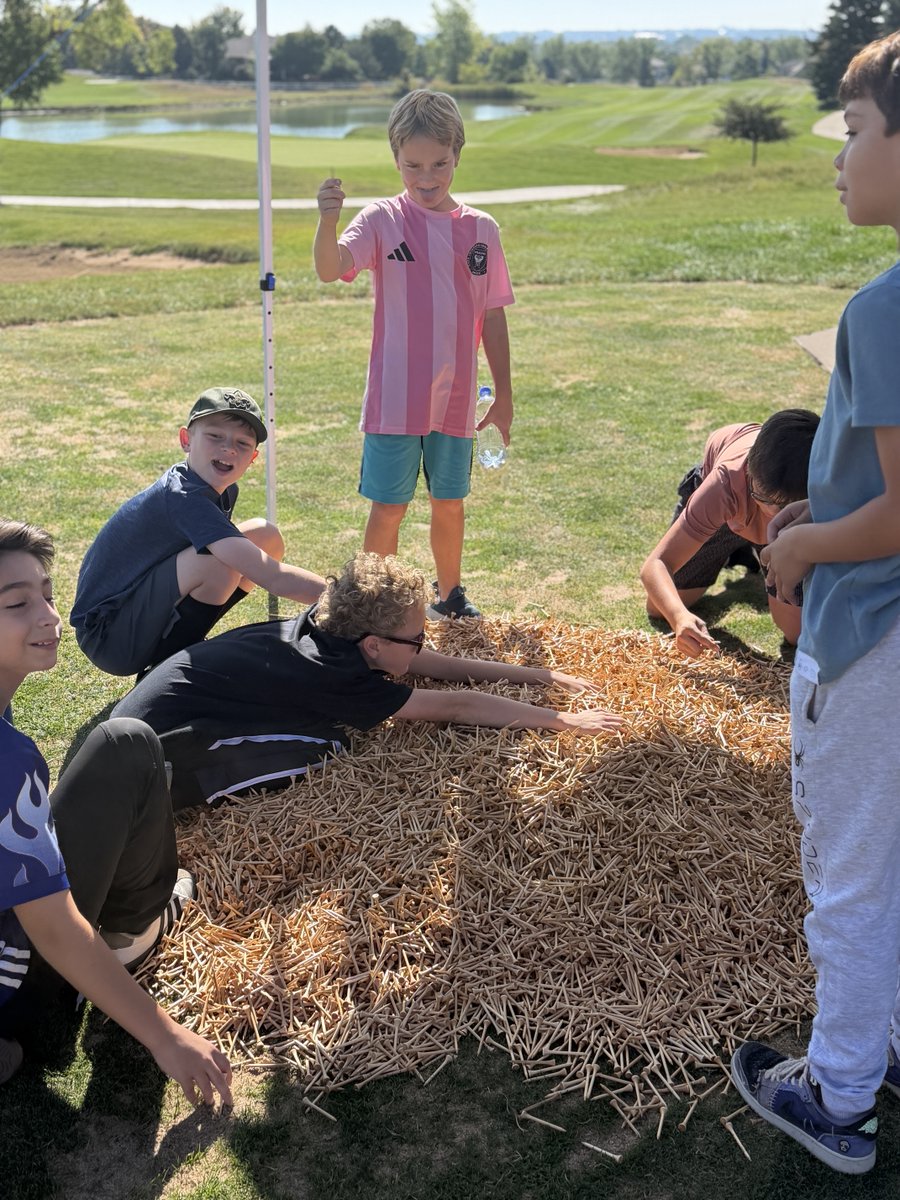 TheFirstGreen's tweet photo. Sixth graders from STEM Lab enjoyed a fun First Green event at Broadlands Golf Course learning about irrigation, soil, equipment, math, water management, and more. What a great trip!

@GCSAA https://t.co/HvfePlMbsJ