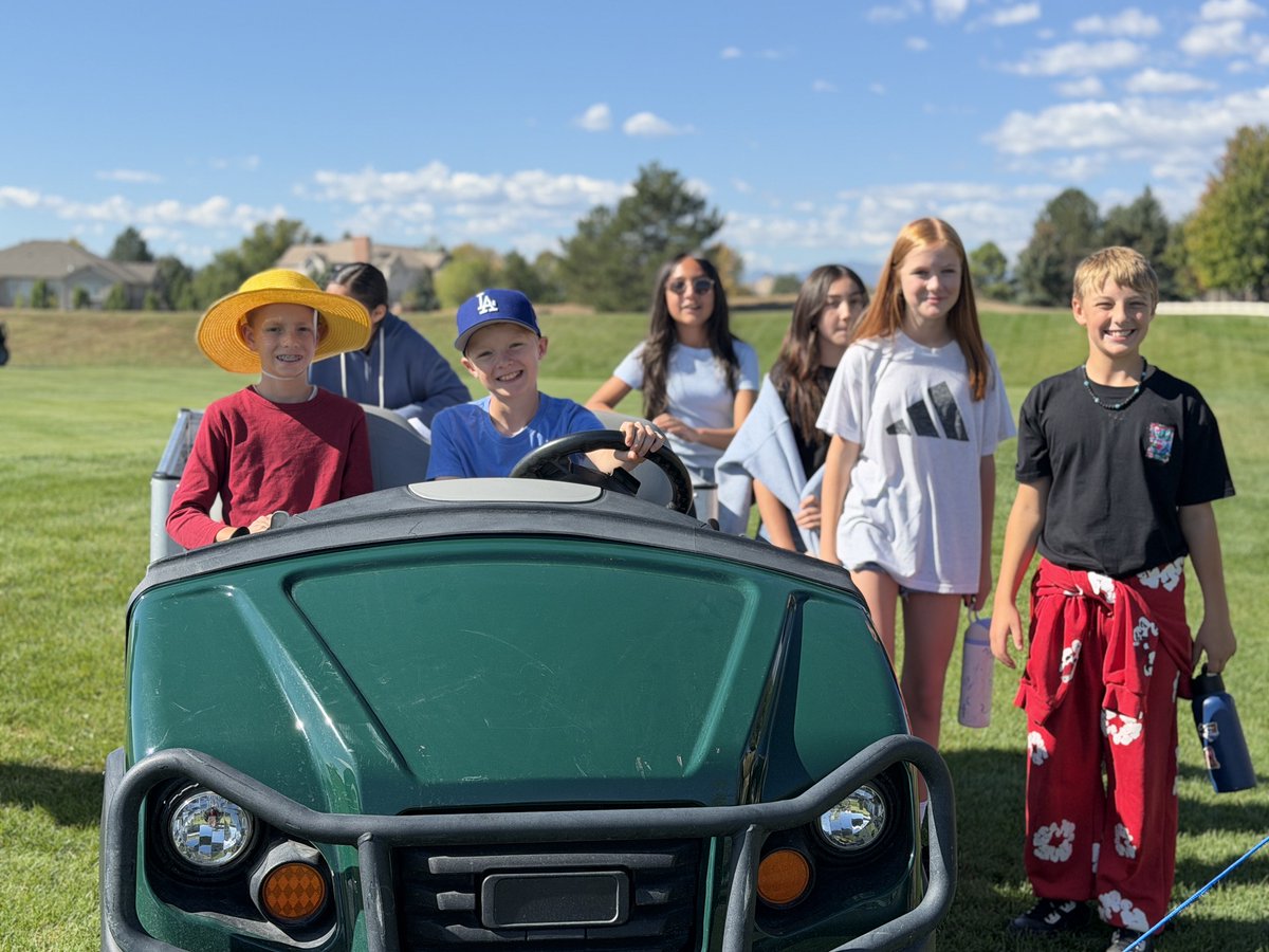 TheFirstGreen's tweet photo. Sixth graders from STEM Lab enjoyed a fun First Green event at Broadlands Golf Course learning about irrigation, soil, equipment, math, water management, and more. What a great trip!

@GCSAA https://t.co/HvfePlMbsJ