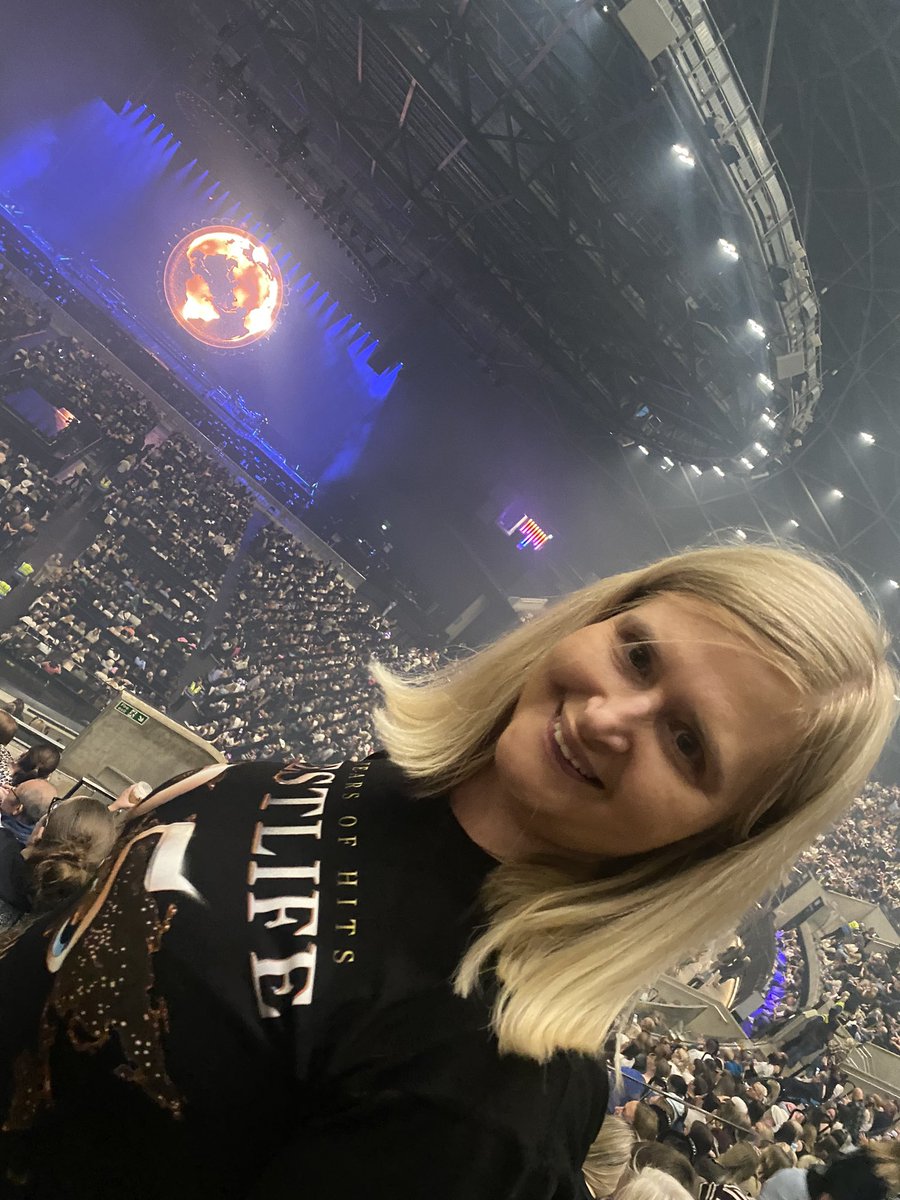 Annette84097402's tweet photo. Had a great night last night seeing Westlife in Glasgow ❤️ https://t.co/1fWwbKWn4F