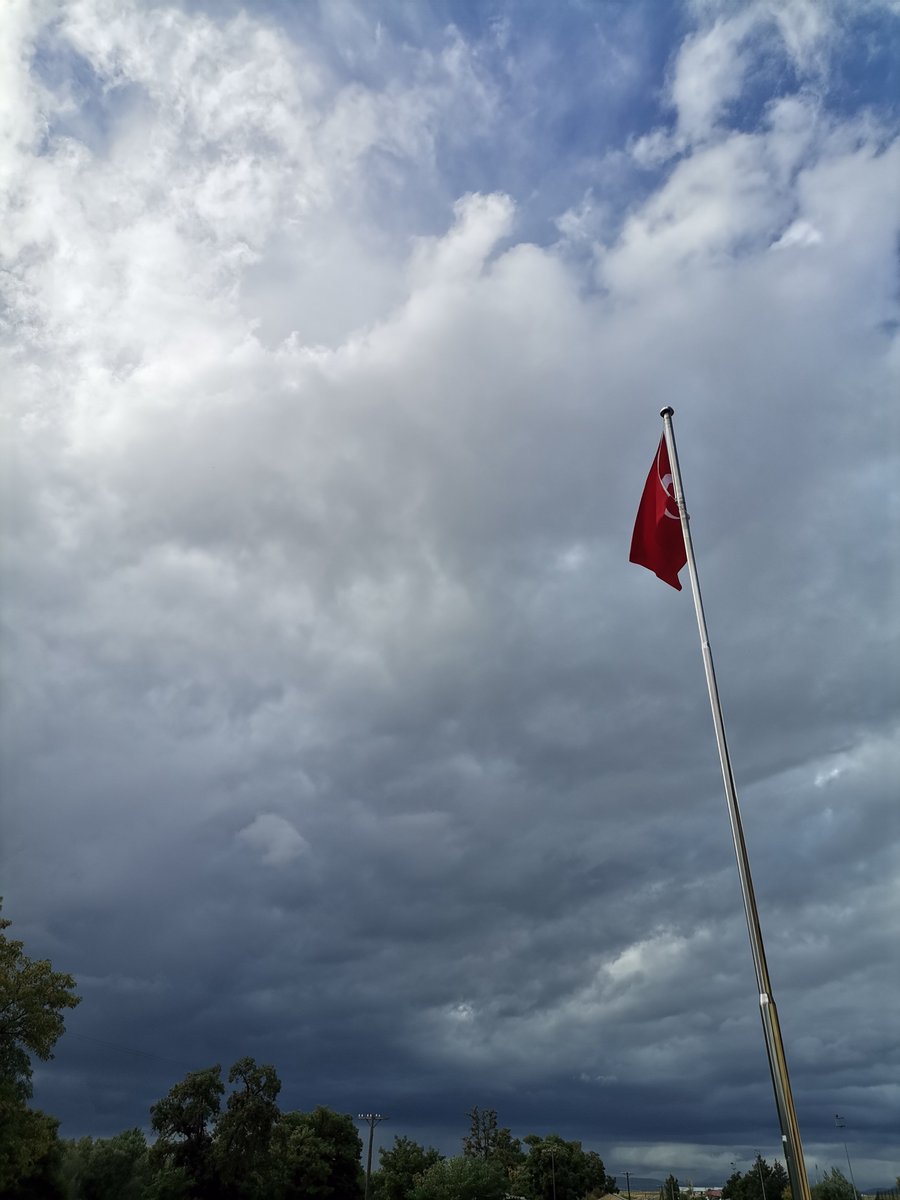 seymanurfy's tweet photo. 🌫️ https://t.co/vrmfYPoUkB