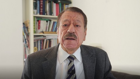 raialyoum1's tweet photo. “طائرة دبي” اكذوبة إسرائيلية وامريكية كبرى لشيطنة ايران وسلطنة عُمان ومفتيها البطل الذي وقف مع الشهداء والشرفاء في غزة.. لماذا أكد ترامب بعد دقائق انه عمل إرهاب تقف طهران خلفه وأرسل حاملة طائرات ثالثة و10 الاف جندي الى الخليج؟ ولماذا نتهم نتنياهو بالوقوف خلف هذه… dlvr.​it/TVlSM8 https://t.co/8N3kCmqypr