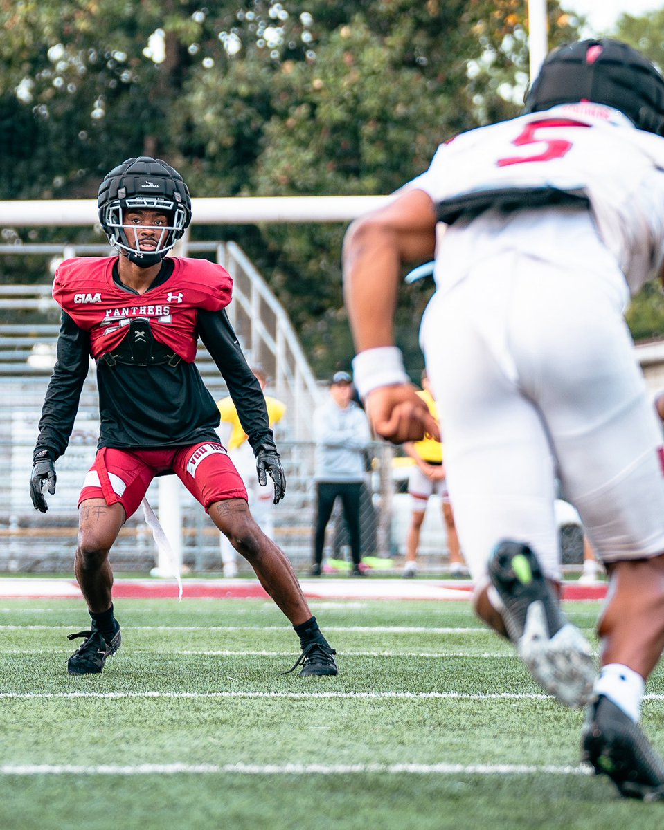 VUU_Football's tweet photo. Built through the work.  #Play411 https://t.co/HwTZrPMr2L
