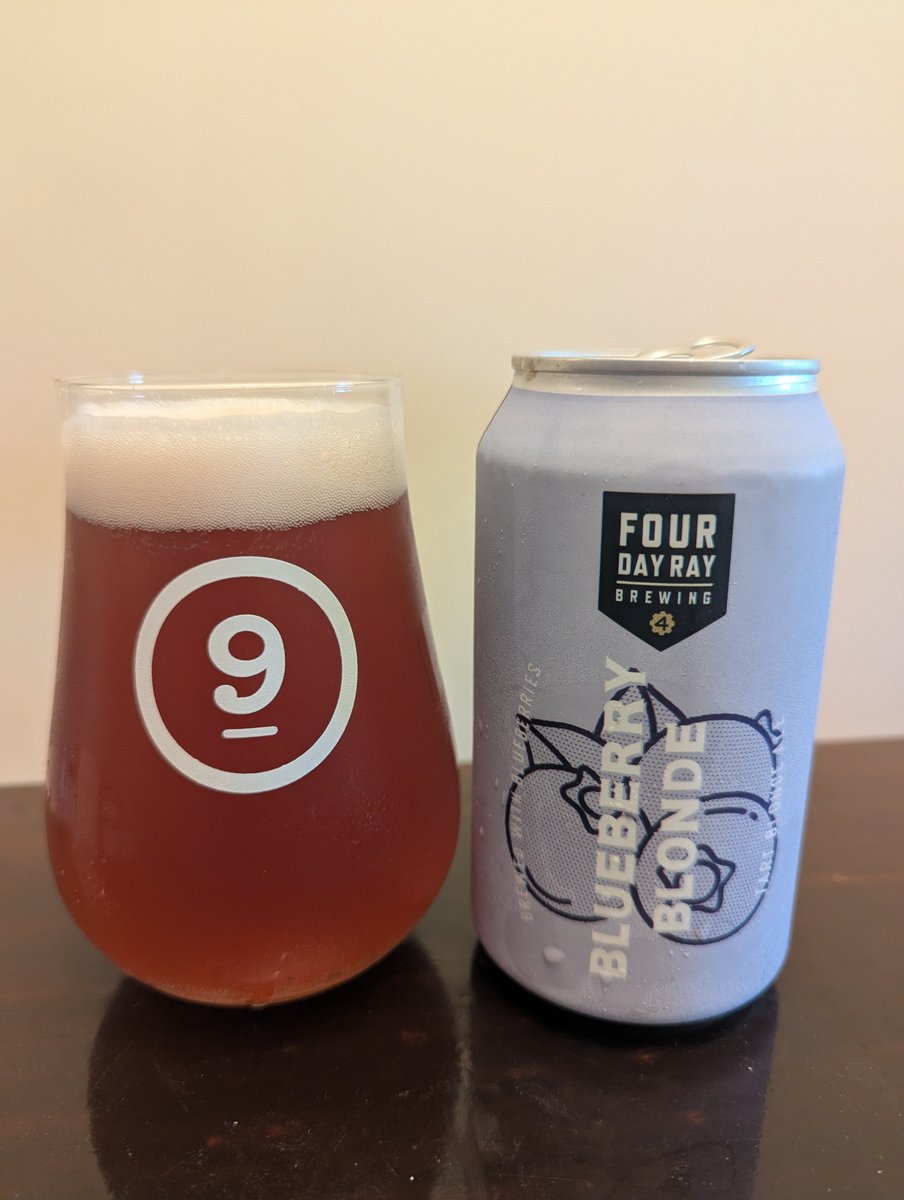 PaulDSmith16's tweet photo. Happy #FridayIndianaBeer with @fourdayray #BlueberryBlonde. @Indybeersleuth @RobertRolfeFedd @Crobb88 @BradMitchell02 @Baileybones32 @KohnRita @scrappybooogle @howarmat @theindianapizza @mikeslomba @joshualakins @812farms @beersnobsean @thespeakpodcast @bierhauler #INBeer https://t.co/PhQAy4c8Vr
