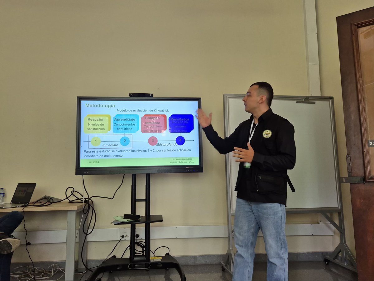 extensionandout's tweet photo. 🌱🤝 Extensionando UT participó en el VII Congreso Internacional de Extensión Rural – CIER 2026, un espacio para compartir experiencias, conocimientos y reflexiones sobre la extensión rural. https://t.co/VevGT4i7Ev