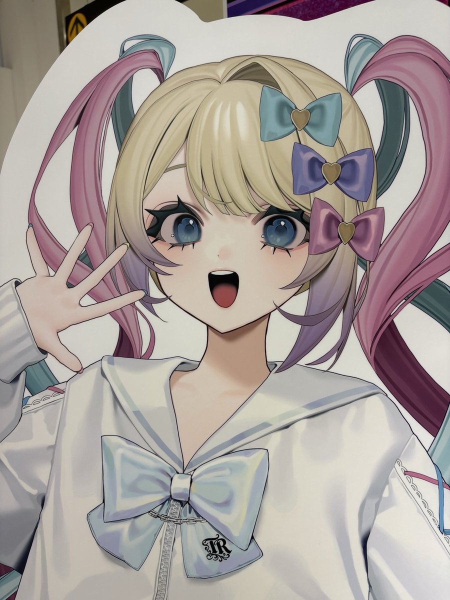 L0verabi's tweet photo. 顔がいい https://t.co/4FrS5qYeB0