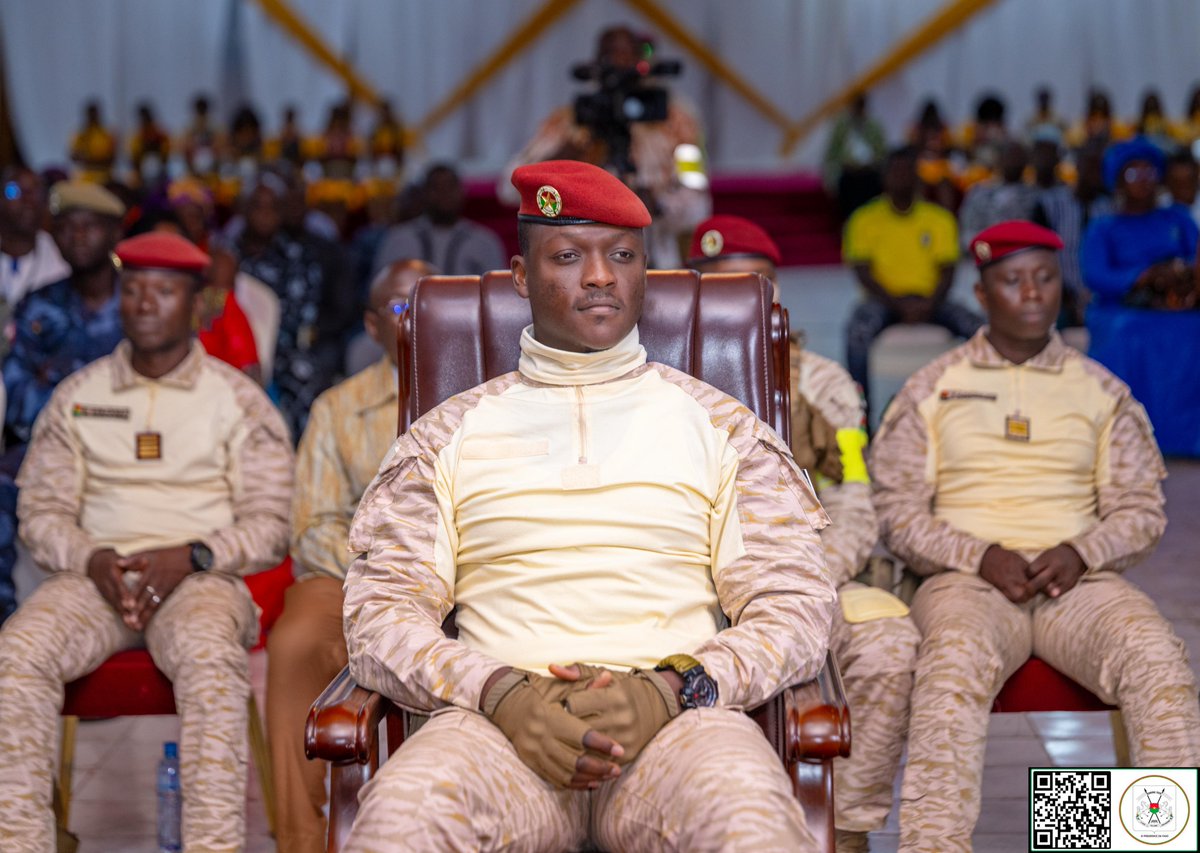presidencebf's tweet photo. Rentrée judiciaire 2026-2027 : le Président du Faso soutient l’intégration des mécanismes traditionnels dans la justice, pour une justice souveraine, accessible et ancrée dans les valeurs endogènes. #BurkinaFaso #JusticeSouveraine #FasoBuKaoré https://t.co/jHLq9SEiwZ