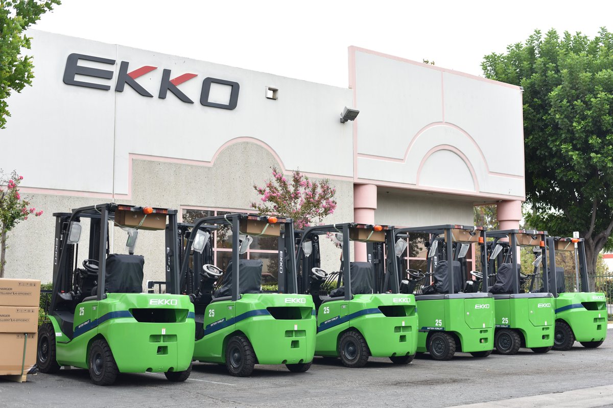 EKKOlifts's tweet photo. EKKO Lithium Forklifts are making a BIG impact!
Our newest 5,000 lb. and 7,000 lb. lithium models just landed, bringing powerful performance with a cleaner, more efficient energy solution.
#Ekko #Materialhandling #Warehouse #Warehousesolutions #Forklift #Palletjack https://t.co/BY8MwQRghM